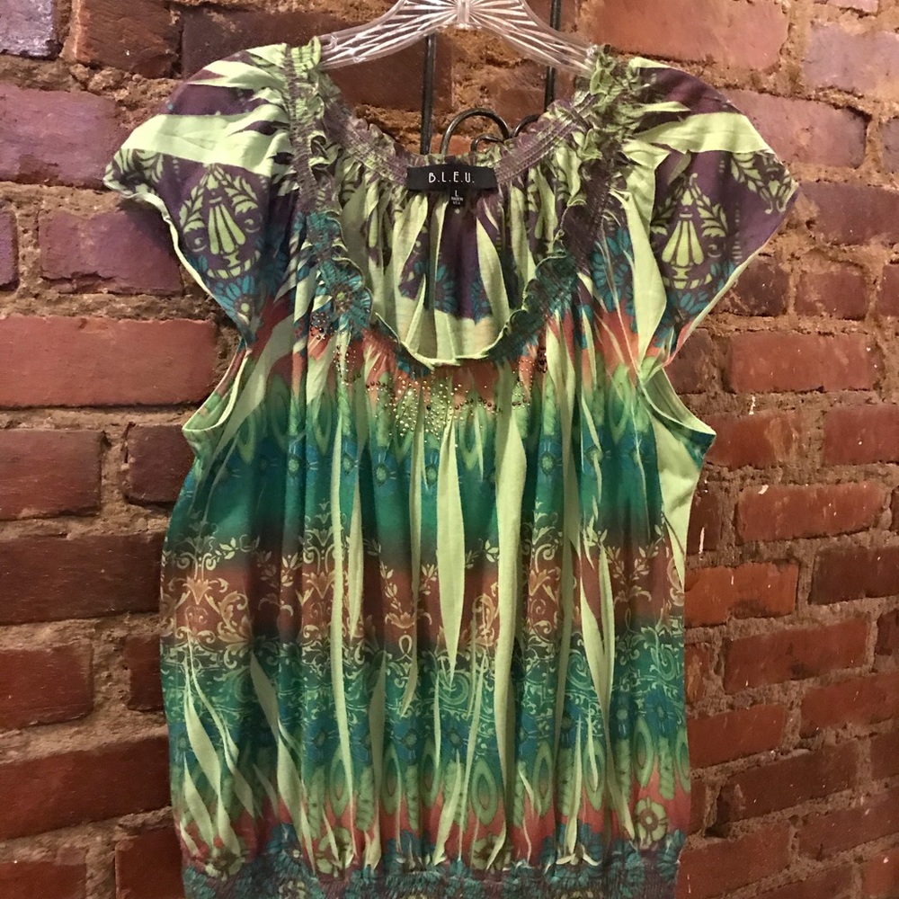 Green design ladies summer blouse